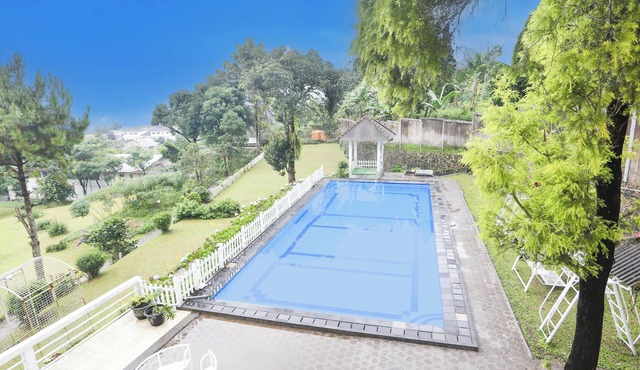 Collection O Bogor Puncak Near Gunung Mas Formerly Villa Bunga Bunga