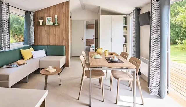 Collection PLENITUDE - Mobil-home 4 bedrooms, 2 bathrooms with private spa 8 persons