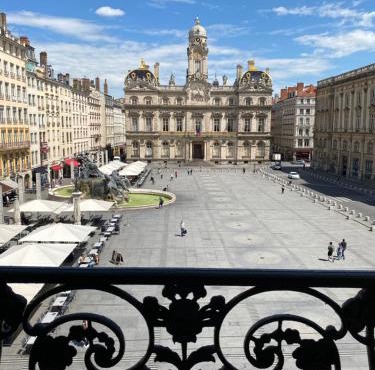 Collection Terreaux - No 3 Vue sur la place w AC