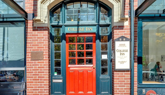 College Inn Hotel