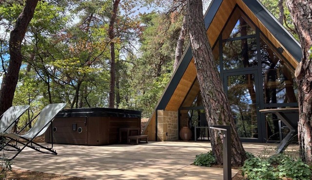 CollinéA Chalet "CanopéA" 28 m² Private SPA