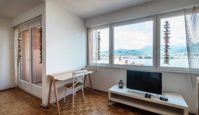 Collina Azzurra Lake View