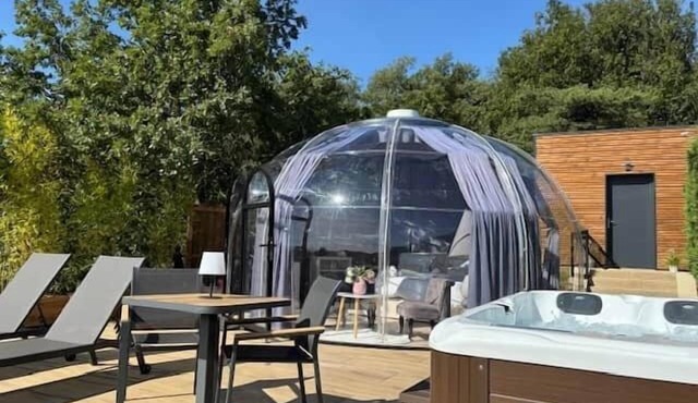 CollinéA Bulle StelléA sleep under the stars SPA Privatif