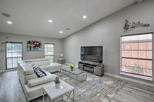 Collins Family-Friendly Texas Home with Private Pool!