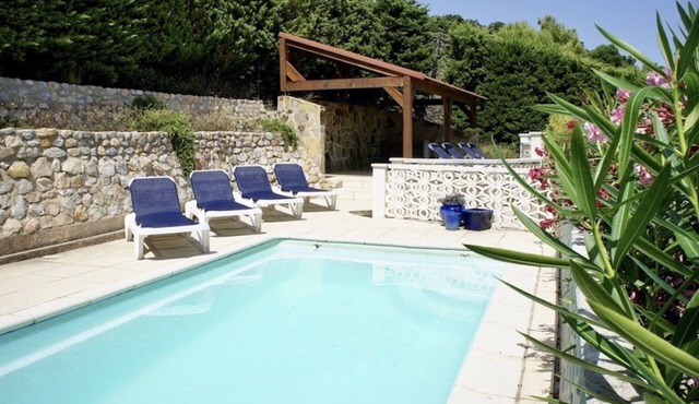 Collioure - 4 bed modern villa with private heated pool and great views