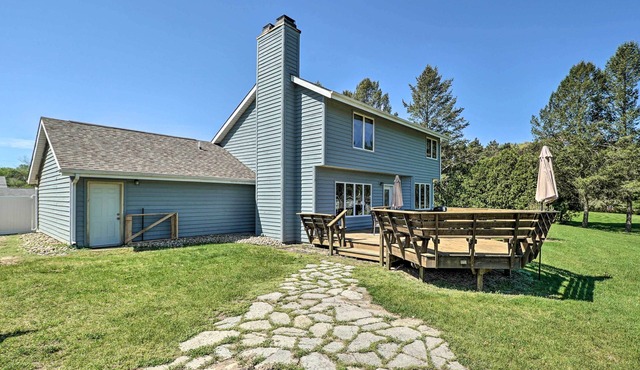 Coloma Escape w/Fire Pit < 1 Mi to Lake!