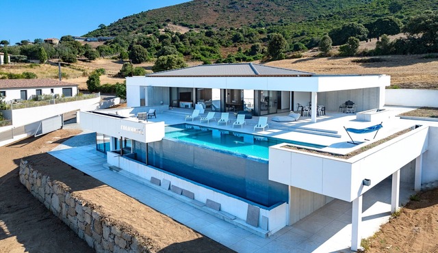 Colombina - Villa avec piscine