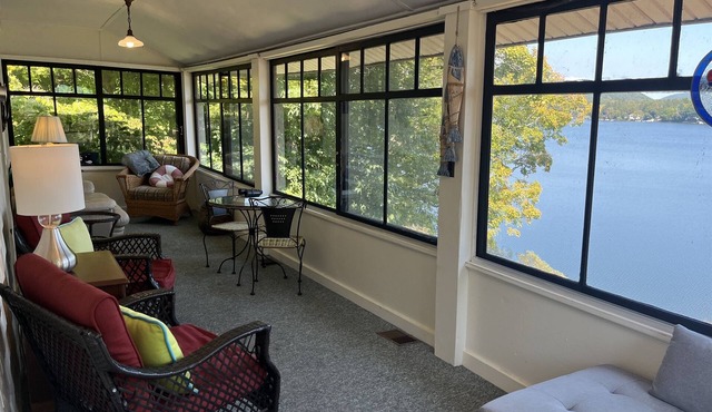 Colone Cottage, Goodyear Lake, swimming, fishing, 3 kayaks, captivating view