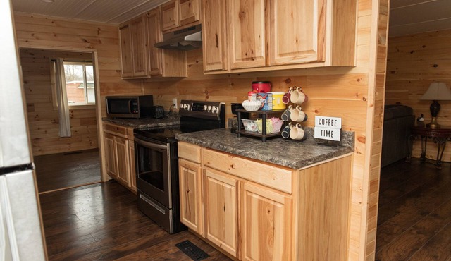 Colonels' Cabin at Ramp 11 Retreat by Concord Sun