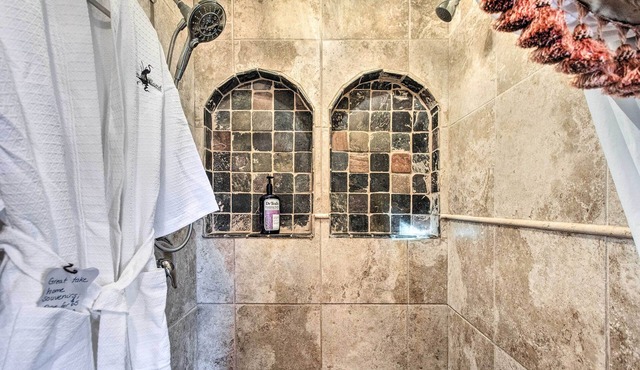 Colonels Island Casita w/ Private Hot Tub