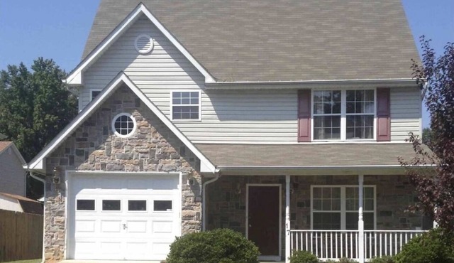 Colonial Beach Comfort Home