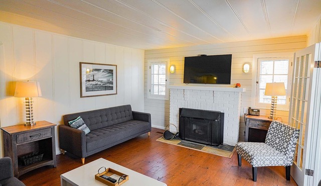 Colonial Hotel & Suites - Bellevue Lodge