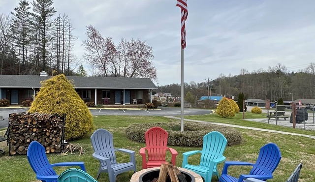 Colonial Inn Franklin