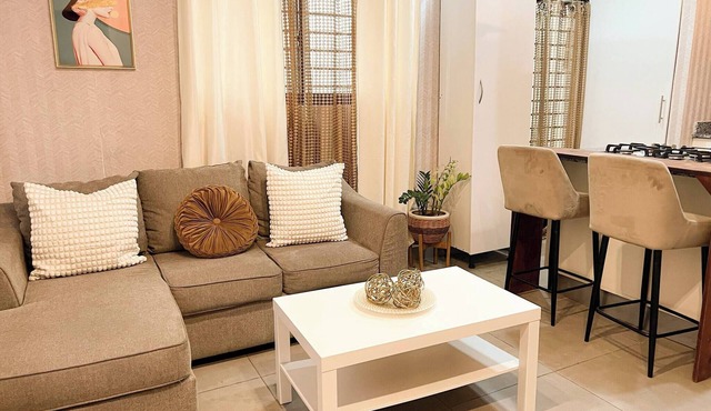 Colonial leyton apartment