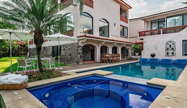 Colonial villa in Cuernavaca