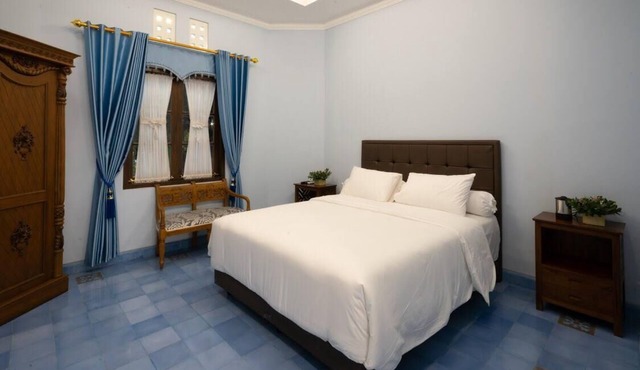 Colonian Design blended Well with Javanese Trait at Clemmie Huis Yogyakarta