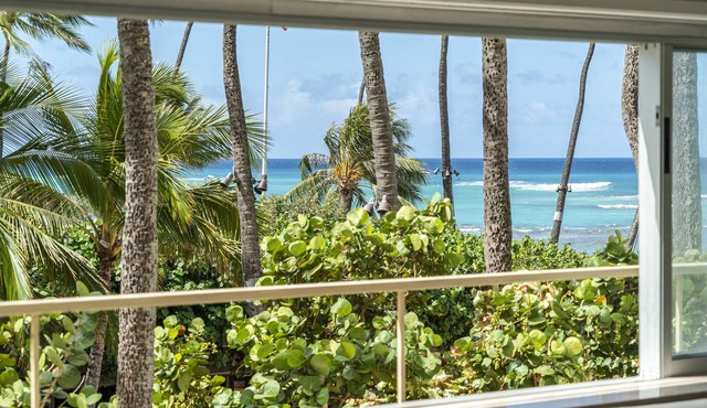 Colony Surf. Peaceful 1BD Oceanfront Ocean and Diamond Head View! (CS5)