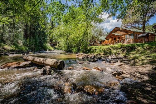 Colorado Bear Creek Cabins