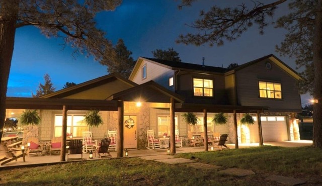 Colorado Family Reunion and Wedding Headquarters