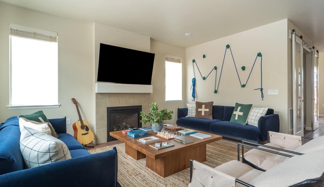 Colorado Haven: 5bd - Pool & Foosball - 10min UCB