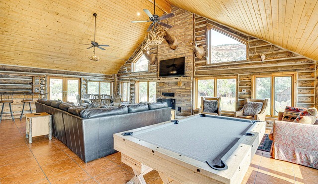 Colorado Nat'l Monument Views: Western Slope Cabin