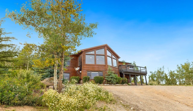 Colorado Ranch — Hot Tub, Game Room & Pets OK