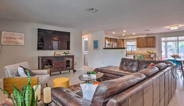 Colorful Fort Myers Home w/Sunroom & Patio!