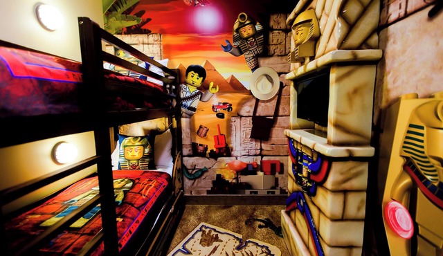 Colorful Room w/Waterpark & Lego Fun! Free Parkin