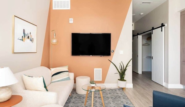Colorful Western Vibe | Pet-Friendly | Zuni Lofts