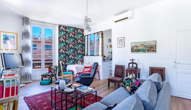 Colourful AC one-bedroom apartment in the historic centre - Dodo et Tartine