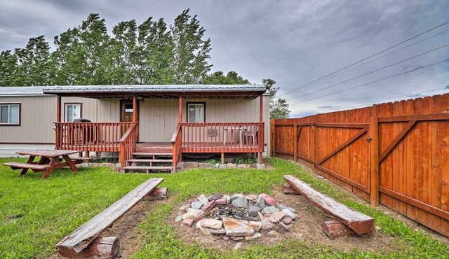 Columbia Falls Home ~ 22 Mi to Glacier Nat’l Park!