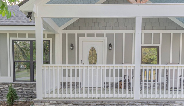 Columbus Military Grad Home