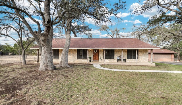 Comal Cabin - A Birdy Vacation Rental