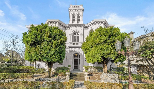 COMAQUES one of Melbourne's most beautifully Building