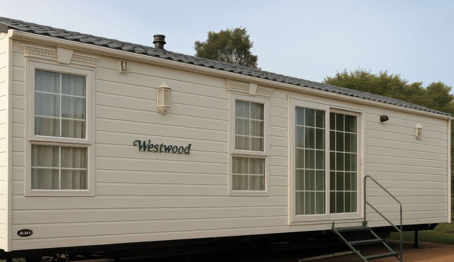 COMBE HAVEN HOLIDAY PARK - HOLIDAY ACCOMMODATION 12122 in St Leonards-On-Sea