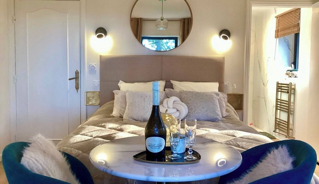 Come and enjoy a peaceful experience at Dream of Clarity 🌿