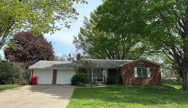 Come And Relax At The Porter House King Beds game room