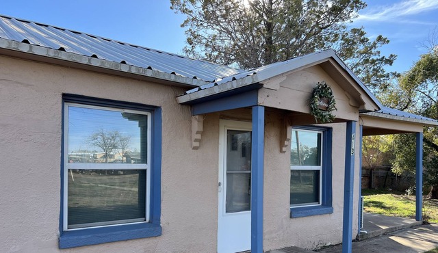 Come and stay at Tule Creek Hideaway