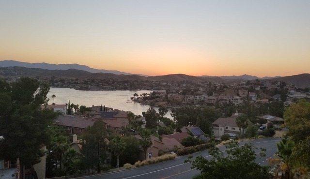 Come! Enjoy "A Bit-o-Paradise" on Vacation Drive. Catch our daily sunsets.