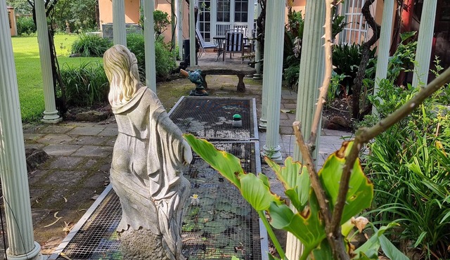 Come enjoy a farmstay at the historical Reibycroft Estate in Freemans Reach NSW.