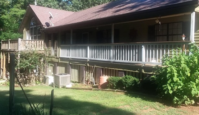 Come enjoy fishing, R&R or visit with family come visit!