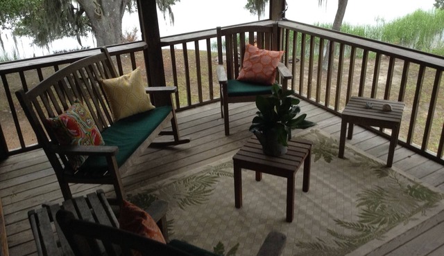 Come Enjoy Paradise With On-Site Dock And Lovely Sunsets