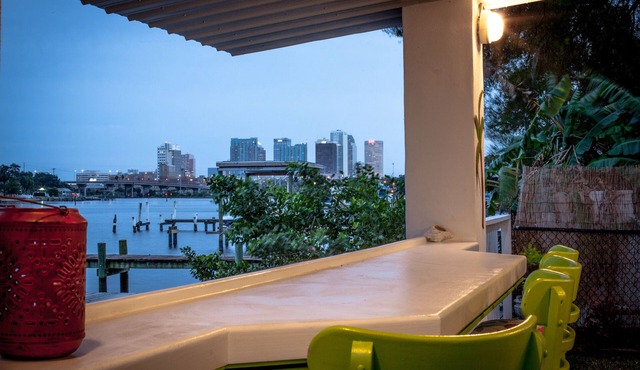 Come enjoy River and Downtown Views in the heart of Tampa!