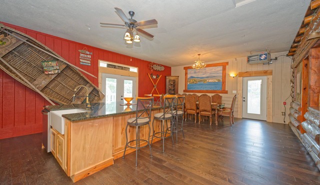 Come & Enjoy the Newly Remodeled "Lazy Bear Lodge"