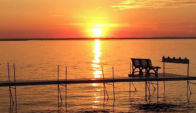 Come Enjoy the Our Lakeside Getaway!