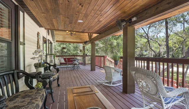 Come experience the tranquility of the beautiful Suwannee River.