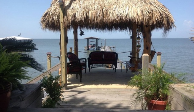 Come Friday Cottages on the Bay
