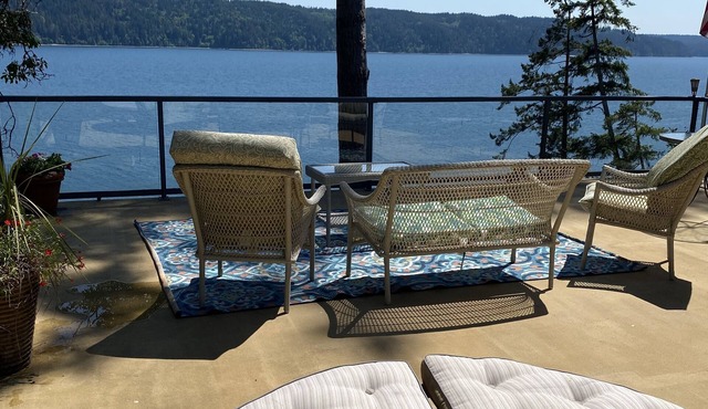 Come Get Away at Pali Kai on Hood Canal