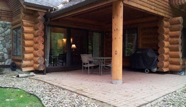 Come Golf Garland and stay in luxury 2 Bedroom 2 Bathroom Condo