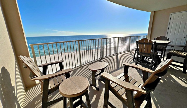 🚢🚤 Come join us in paradise. Relax and Catch a couple of fish! 🎣 🏖️
